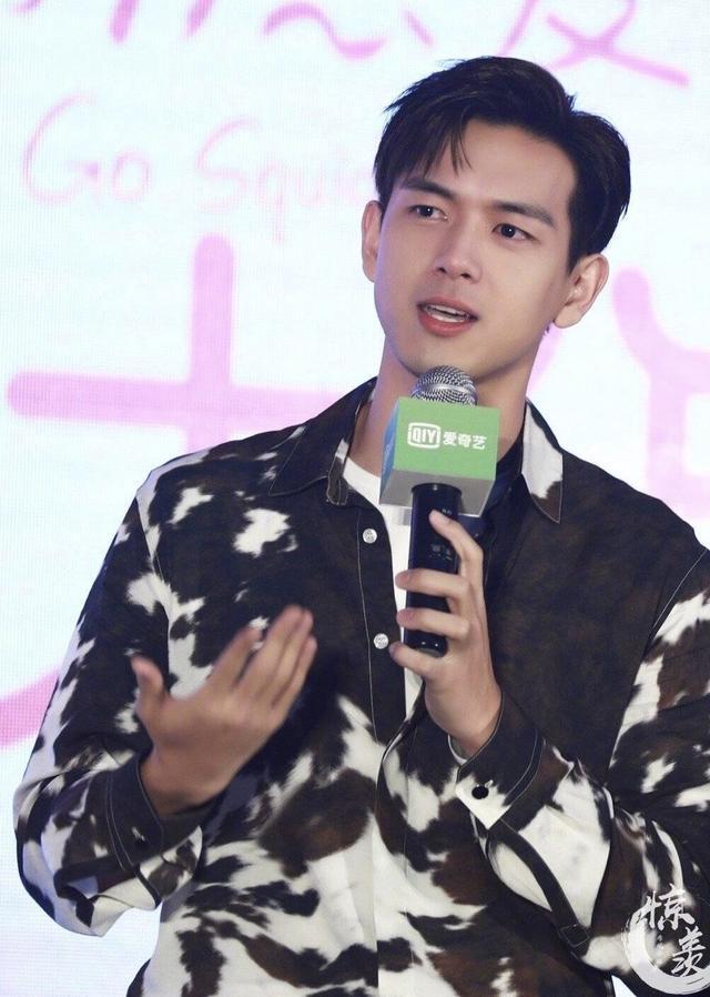 李现回复明日花的生日祝福了,太爱这个坦坦荡荡的男人了