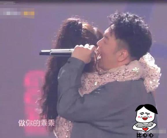 沈梦辰海涛同台录节目,男方动作引催婚团尖叫,甜哭了赶紧结婚!