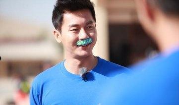 李晨作为足球体验大使现身英国餐厅,吃中国蒸饺,元芳你怎么看