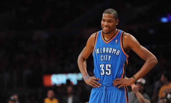 07届杜兰特得分已近22000分, 同届的康利, 易建联分别得多少分?