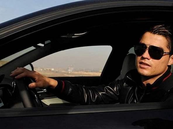 C罗让尤文赚翻了!单卖球衣净赚1.7亿欧=转会费+两年薪水了