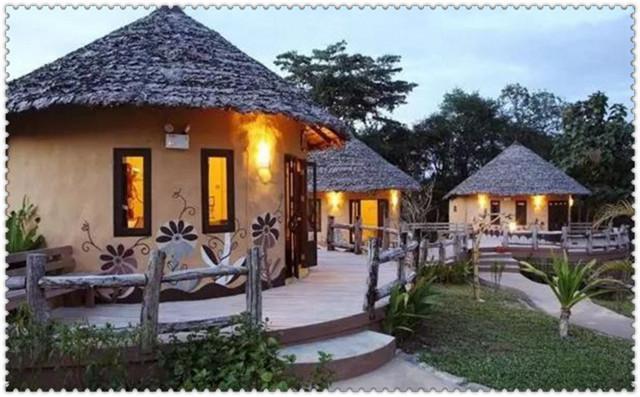 1千人民币兑换约5000泰铢，在泰国能干什么？泰国姑娘告诉你