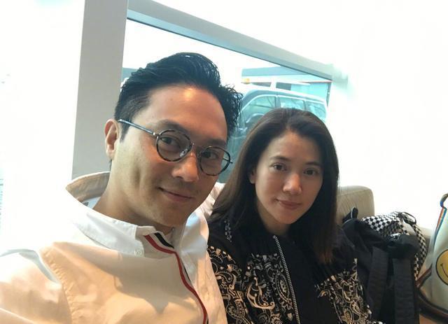 一直素颜的袁咏仪,被张智霖宠爱26年,不可思议