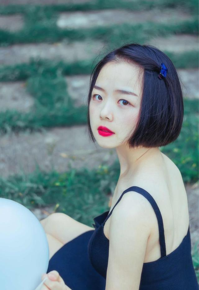 云南山歌歌词欣赏:山歌好唱口难开 樱桃好吃树难栽