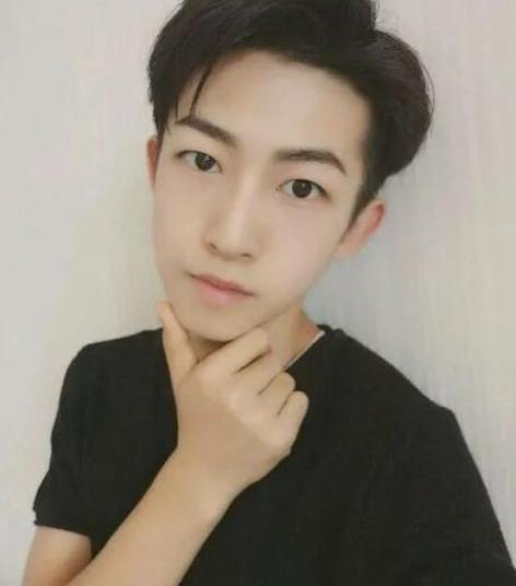 抖音公认4大男神,刘宇宁第四,刘二豆第一实至名归?