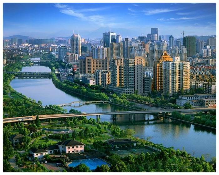 巴基斯坦人到中国,干这些国人不愿干的工作,骄傲宣称:很幸福