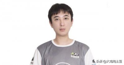 ​王思聪吐槽女主播长得丑，随后刷数十万礼物，网友：看来有内幕