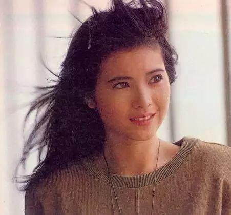 蓝洁瑛亲口承认遭曾志伟性侵 其实他的风流人生也是蛮精彩的啊