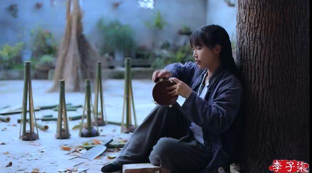 历代网红图鉴：撕x炒作傍大款，整容吸毒抄大牌？