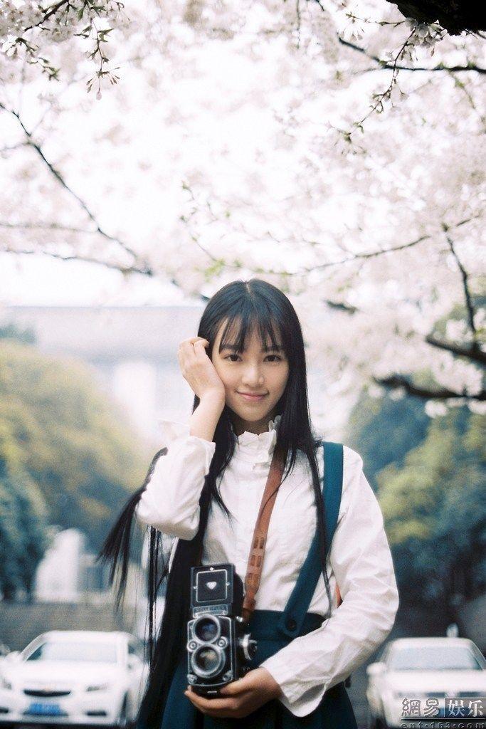 历代网红图鉴：撕x炒作傍大款，整容吸毒抄大牌？