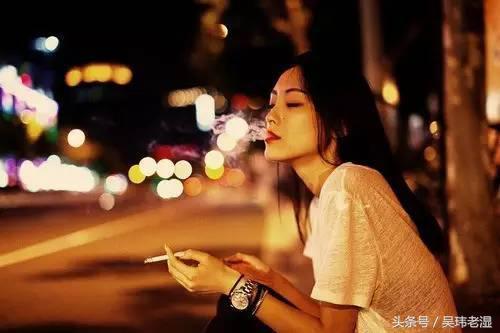 闪光灯夜景人像该怎么拍才好看