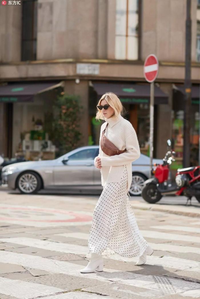 白毛衣还要愁怎么搭配？