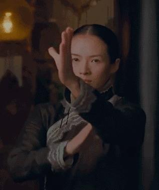 章子怡怒斥郑爽是假,道出的却是真话:信念感是这个时代最大的缺失。