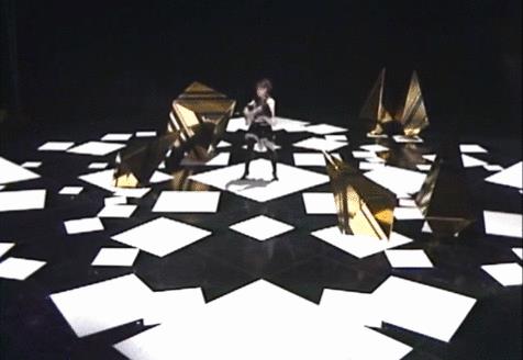 张国荣也为她动心,54岁依然单身,中森明菜的坚强一直被无视