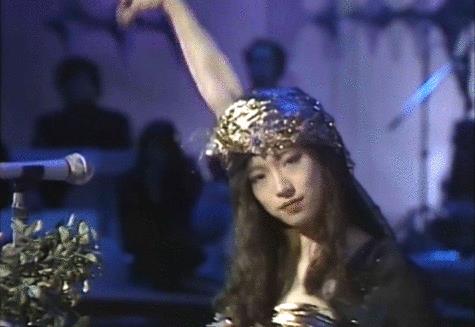 张国荣也为她动心,54岁依然单身,中森明菜的坚强一直被无视