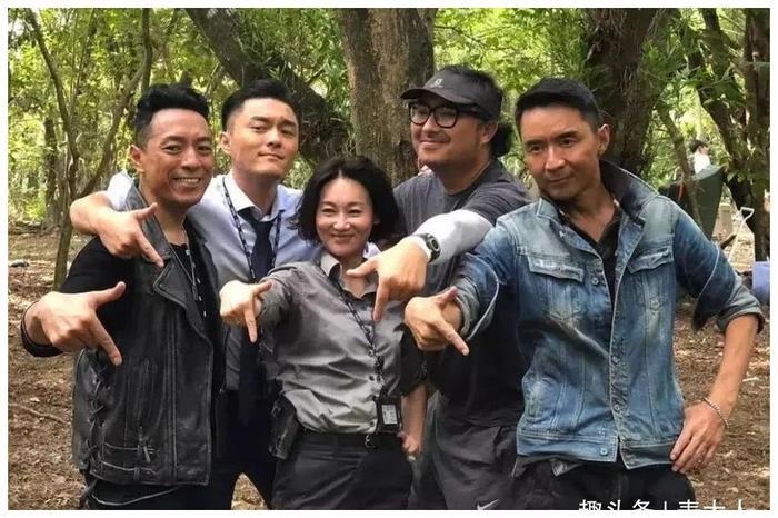 60岁“四金影后”惠英红至今未嫁?只因10岁那年,初恋说的一句话