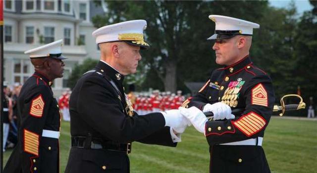 一级军士长如此厉害,个个是国宝,但为何不能再升更高职位?