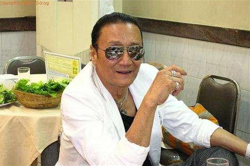 82岁谢贤: 一生只交过5个女朋友, 非常专一!