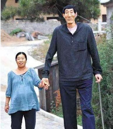 中国被遗忘的巨人鲍喜顺,他现在的生活怎么样了?