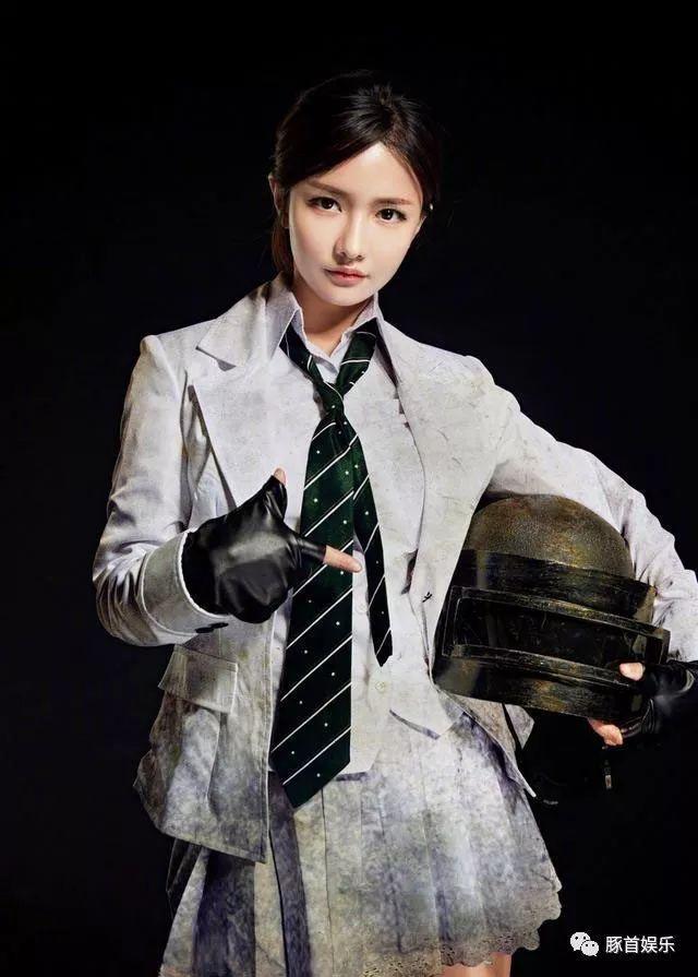 虎牙一姐MISS霸气回应:我再怎么过气,依旧是电竞女王