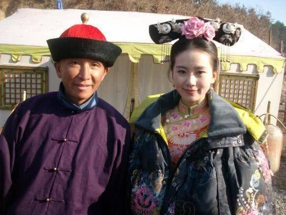 60岁TVB演员深夜猝死街头,看看群演的生存现状有多惨?