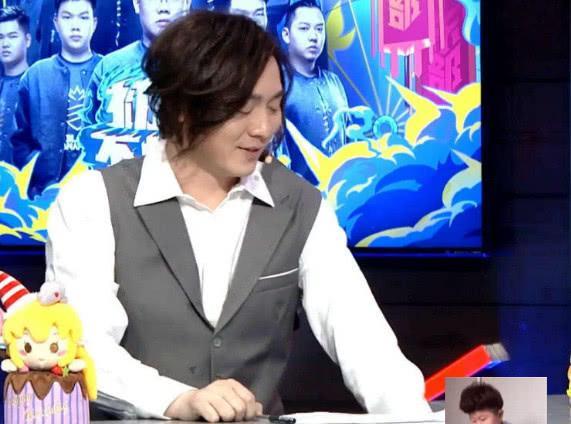 张大仙遭斗鱼“封杀”,如今饭都恰不起?真实身份太令人意外!