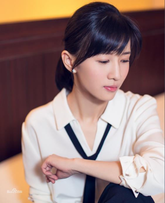 32岁papi酱生活近照:众多网红我只服她,有才华有颜值兼幽默