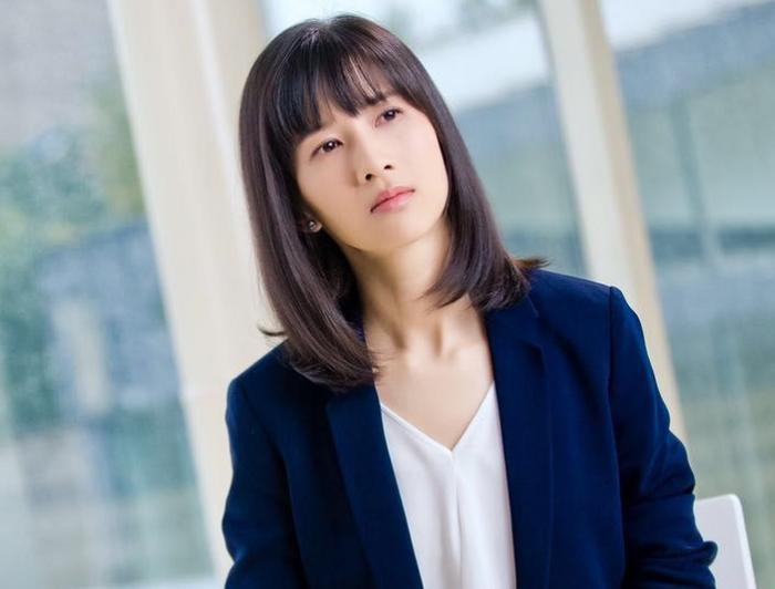 32岁papi酱生活近照:众多网红我只服她,有才华有颜值兼幽默