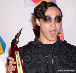 同样是烟熏妆,张一山B级,张翰A级,邓超S级,他3S+无敌!