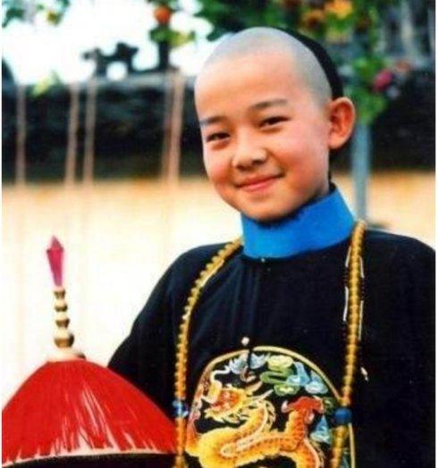 扒扒《李卫当官》主演现状,顾盼儿扮演者一个消失一个复出无人识