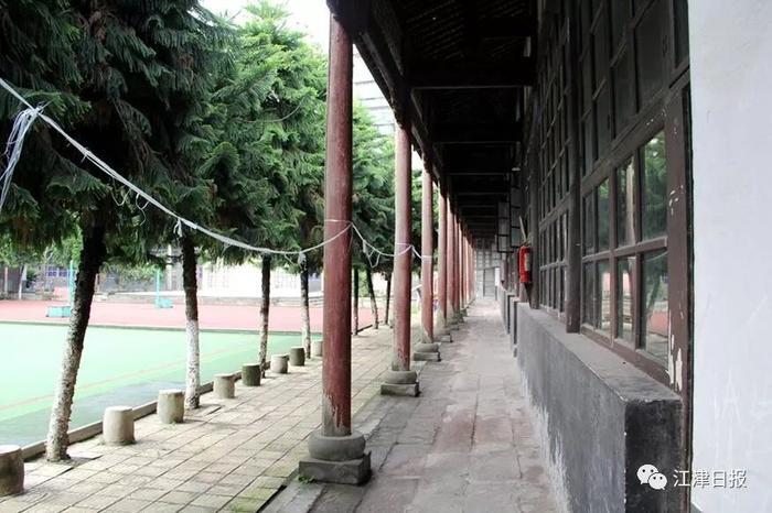 江津一百年名校,汇聚了震惊世人的骄傲,影响了无数人的青春年华