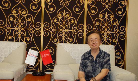 左权牺牲后,妻子儿女今何在?