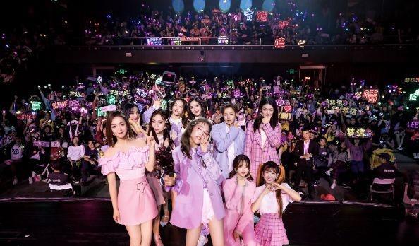 火箭少女演唱会节目爆光,十家粉丝狂欢,sunnee粉丝惨维权