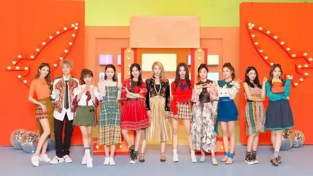 火箭少女解散,张紫宁不再沉默,一周行程比在团里半年还多