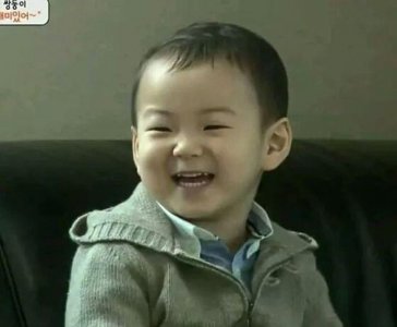 还记得国民表情包宋民国吗?如今长大帅到不敢认,时间都去哪儿了