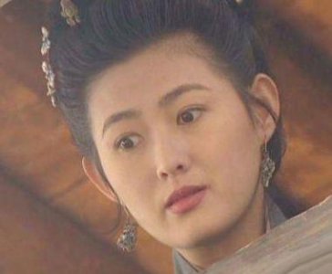 还记得98版《水浒传》里的“潘金莲”吗?今47岁风韵不减当年