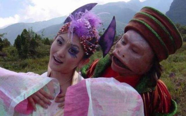 还记得猪八戒中的“蛤蟆精”吗?当初嫌他丑,如今高攀不起