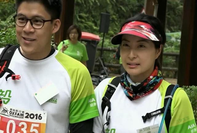 郭晶晶女儿备受家族宠爱,爷爷霍震霆总想见她