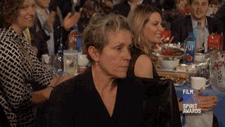 她两次夺得影后,却自曝睡了导演才拿到奥斯卡,网友炸开锅