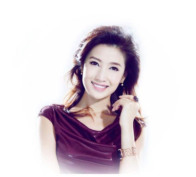 春妮:2次结婚均嫁电台主持人,本不愿生孩子,41岁却意外怀孕