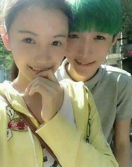 服装设计抄袭?点赞南笙扒皮贴?林小宅到底是装纯还是真纯?