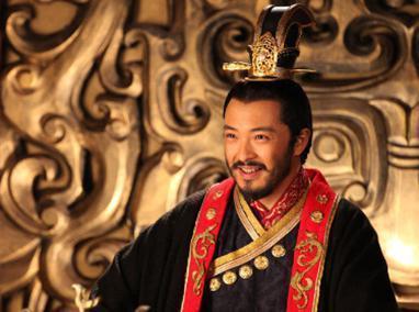 宇文家族本为隋帝姻亲，宇文化及却密谋造反，弑君夺后，结局悲惨