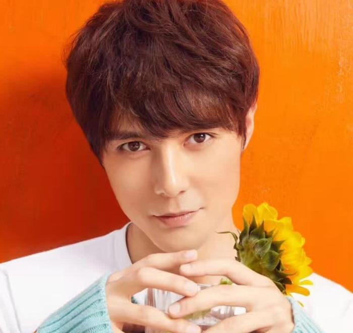 当年5个铠甲勇士,1人上非诚勿扰成功牵手,1人成英雄联盟主持人