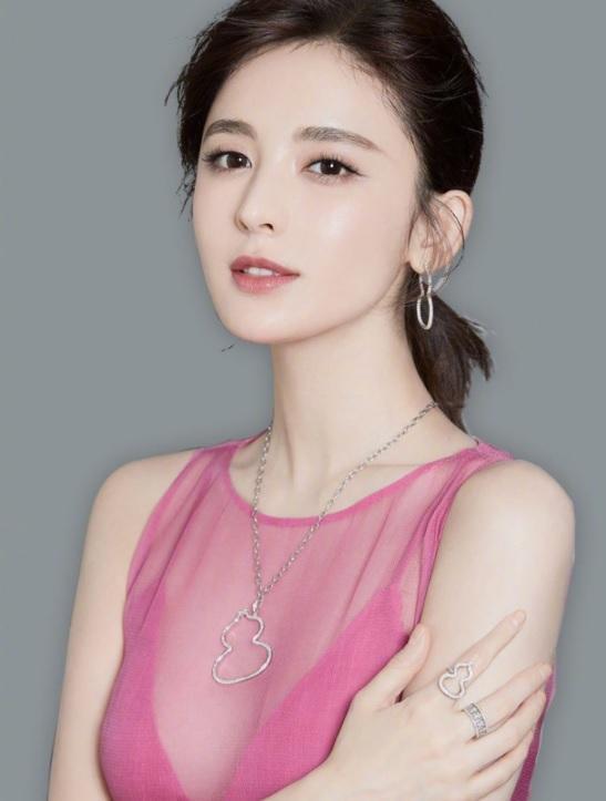 娜扎工作室怒发声明,原来是私密视频流出,网友说渣男也太渣了!