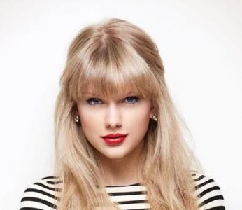 ​霉霉真给粉丝买房了，这年头流行宠粉丝了吗？