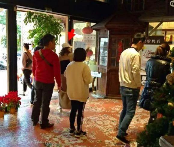 刘诗诗生子!年近半百的吴奇隆终于当爸了....