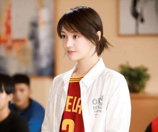 郑爽4部待播剧:《悲伤逆流成河》上榜,第3部比《独家记忆》甜