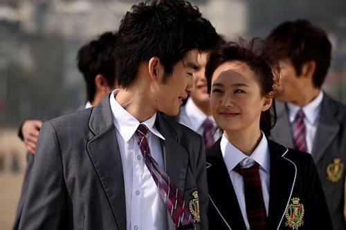 郑爽4部待播剧:《悲伤逆流成河》上榜,第3部比《独家记忆》甜