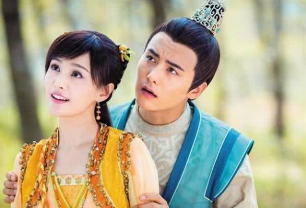 郑爽4部待播剧:《悲伤逆流成河》上榜,第3部比《独家记忆》甜