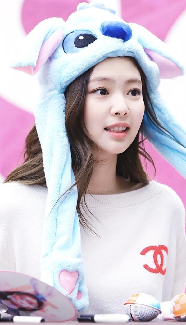 明星也躲不过“秀恩爱死得快”?人间香奈儿曝光恋情25天便分手